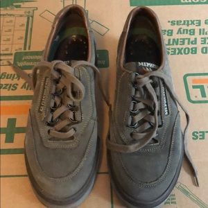 Mephisto shoe sneaker 71/2 like new!
